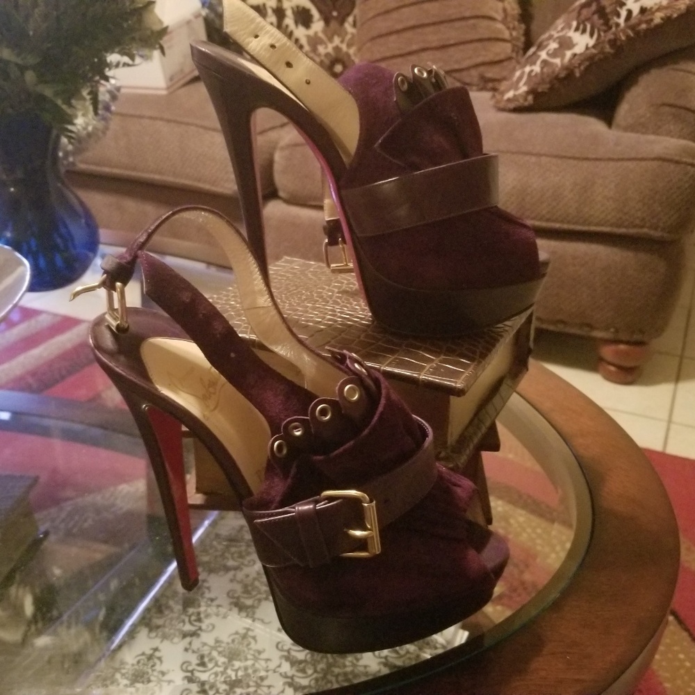 SOLD*** Christian Louboutin size 7 Purple Heels - Picture 2 of 8